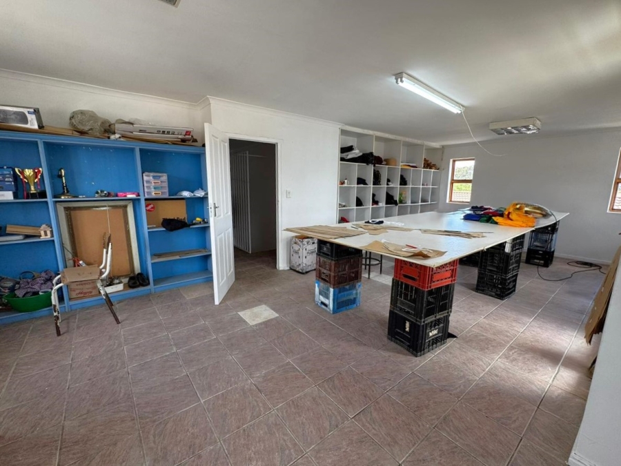 4 Bedroom Property for Sale in Croydon Western Cape